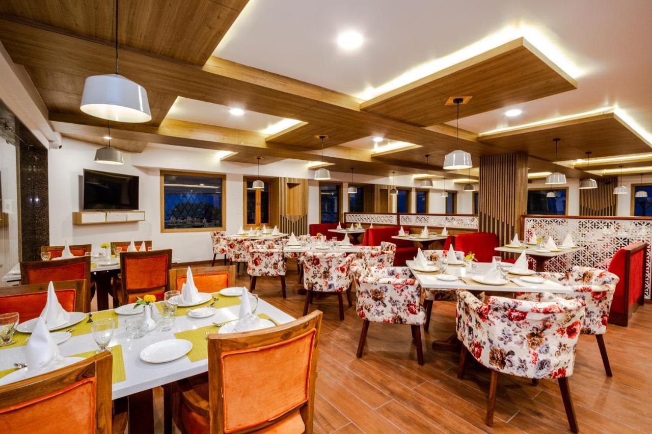 Anand Vardhan Resorts Manāli Kültér fotó