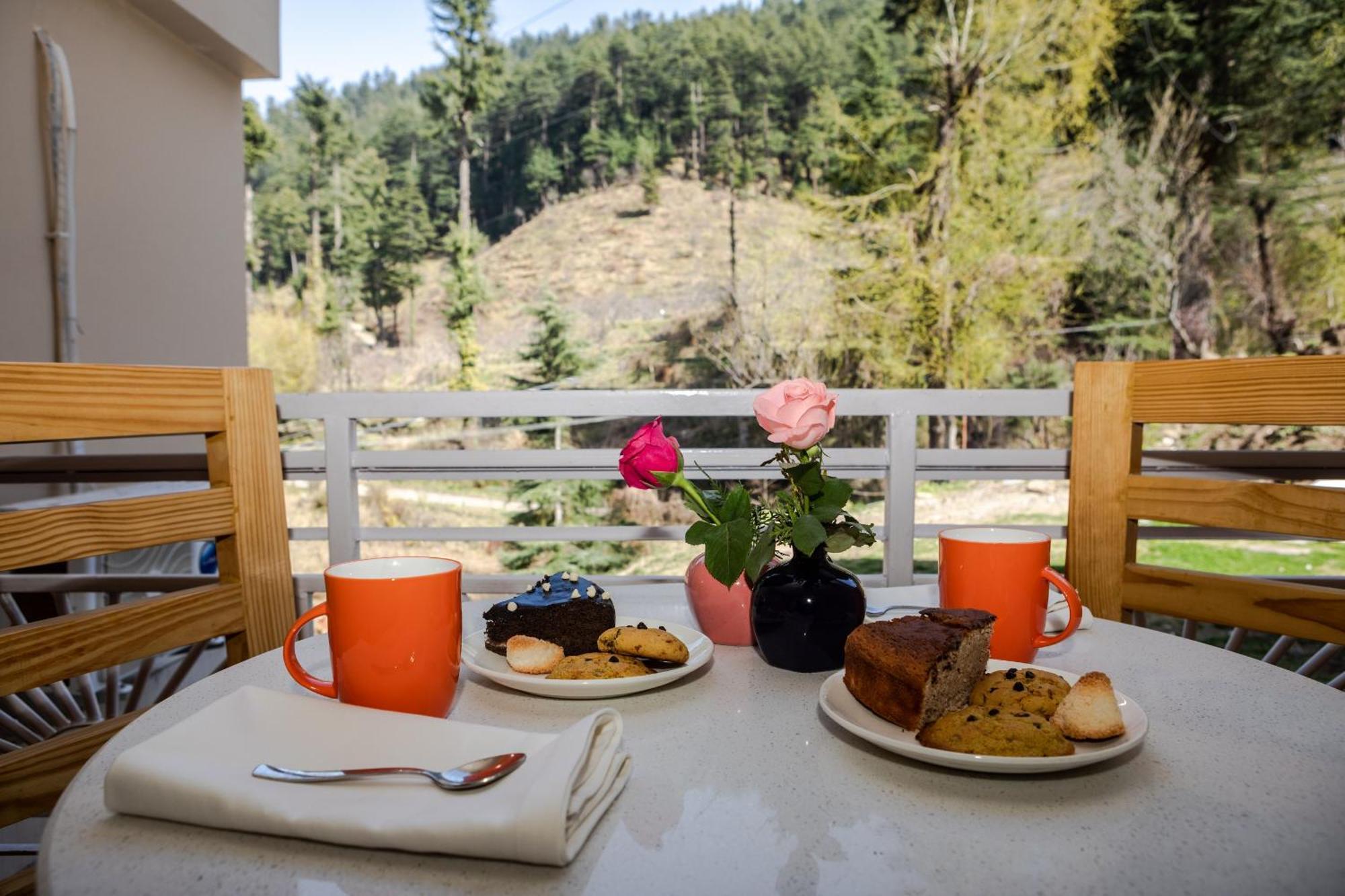 Anand Vardhan Resorts Manāli Szoba fotó